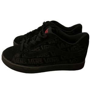 Vintage Vans MacHGyvers Solid Black Skate Shoes Casual Sneakers Boys Size 4